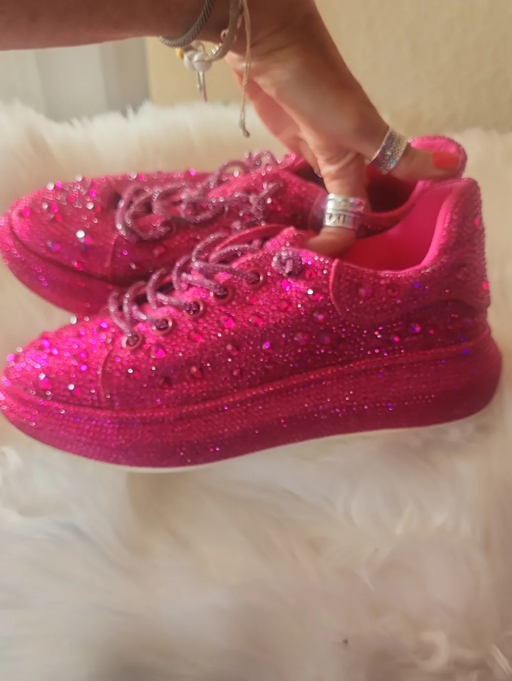 ♥️BRAND NEW AZALEA WANG Sparkling Fuchsia Platform Sneakers!!!